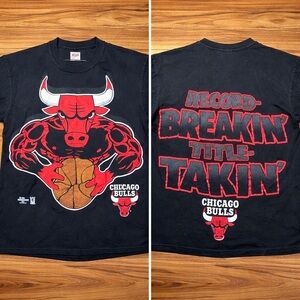 Vintage 1996 Chicago Bulls Tee Size L NBA 90s Made USA